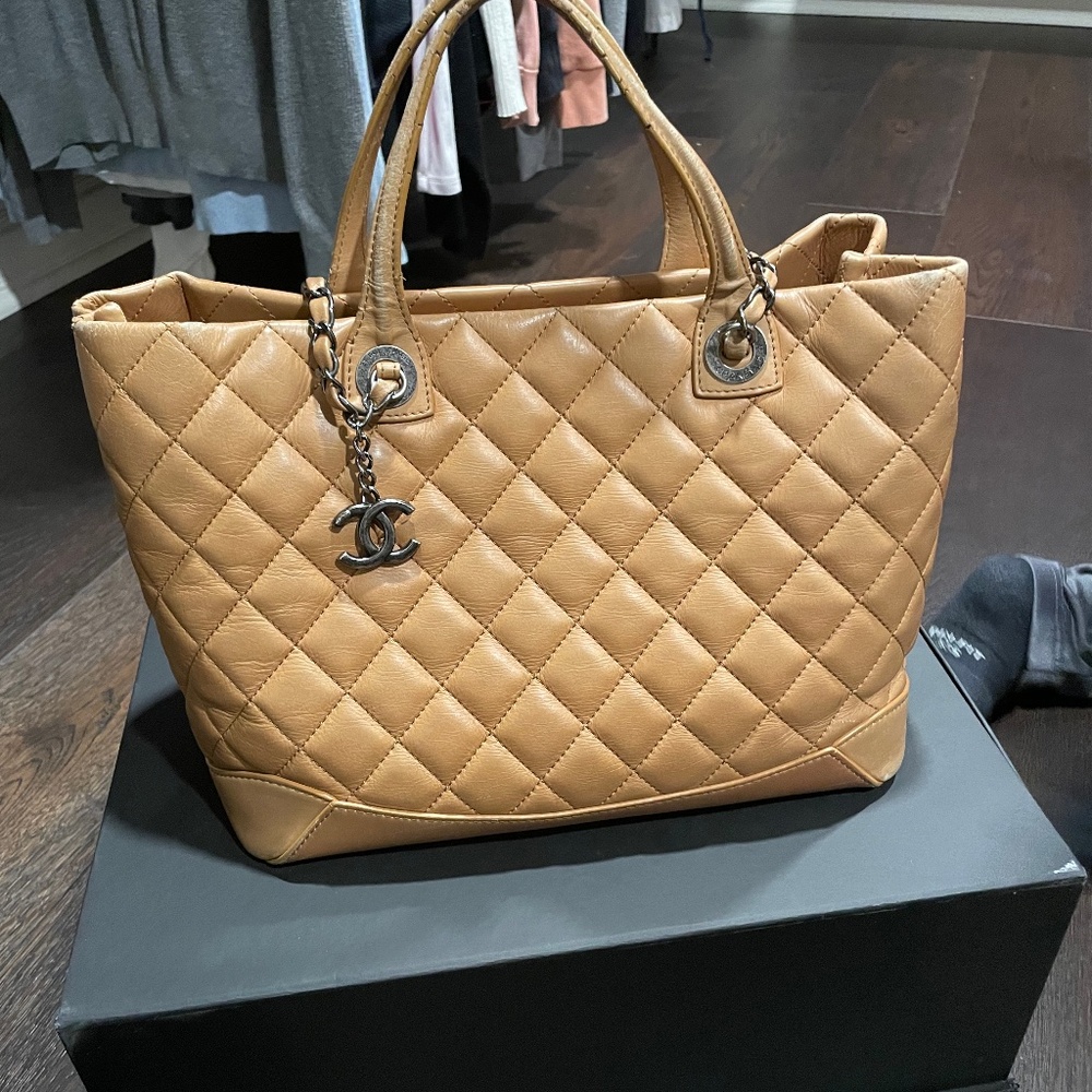 Chanel purse